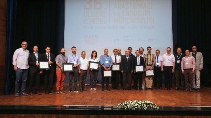 D&uuml;nyada 870 Milyon İnsan A&ccedil;lık &Ccedil;ekiyor