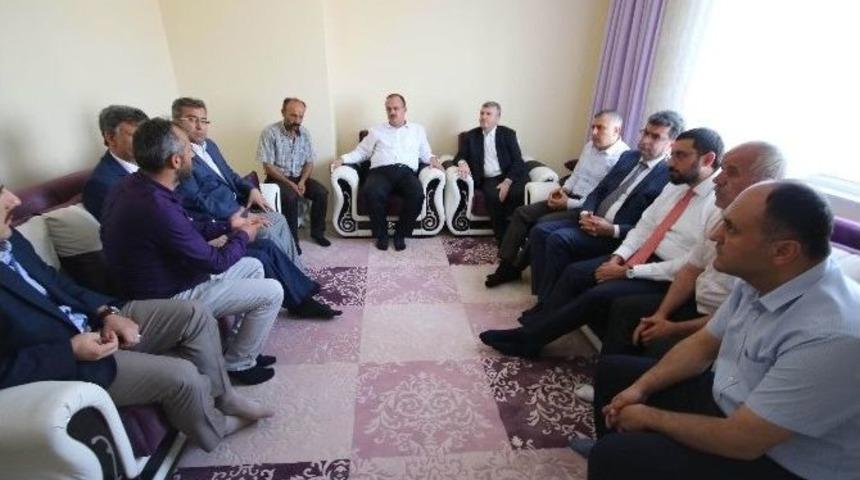 Beyşehir&rsquo;de &Ouml;ld&uuml;r&uuml;len Mehmet Bayraktar&rsquo;ın Baba Evine Ziyaret