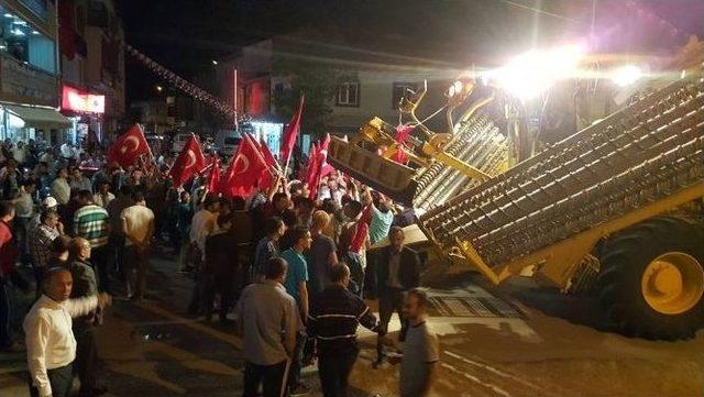 Demokrasi Nöbetine İlgi Çeken Destek Kayseri Şeker Çiftçilerinden Geldi