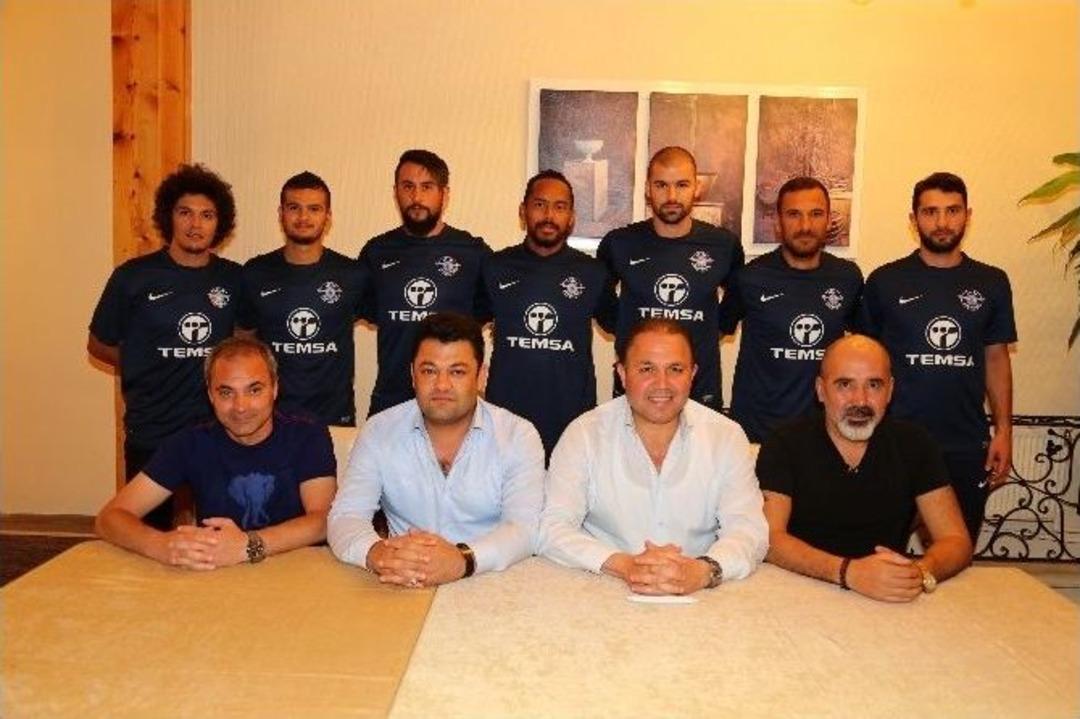 Adana Demirspor&rsquo;da Toplu İmza