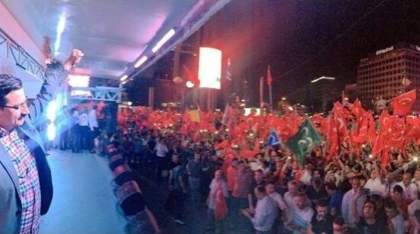 Başkan Ak 5 G&uuml;nd&uuml;r Demokrasi N&ouml;betinde