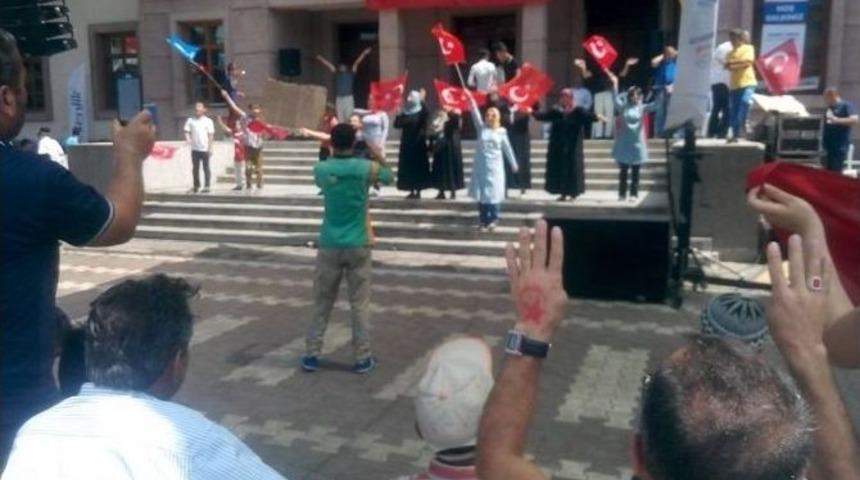 Darbe Girişiminin Karanlık Y&uuml;z&uuml; G&uuml;nl&uuml;klere Yansıyor