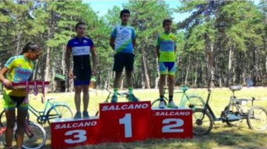 Nil&uuml;fer Belediyesporlu Samet Bulut Ankara&rsquo;dan Birincilikle D&ouml;nd&uuml;