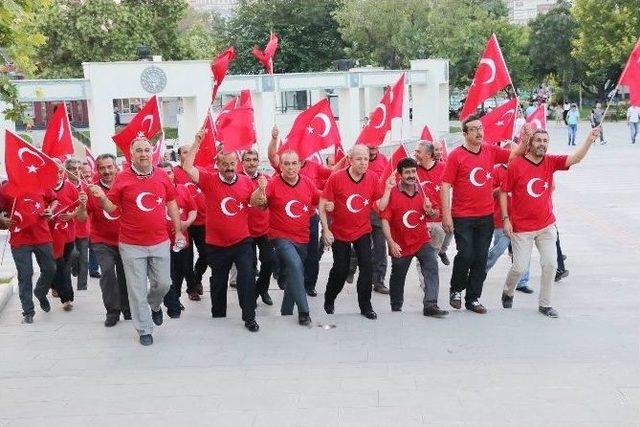 Esnaf Odası Başkanlarından Demokrasi Yürüyüşü