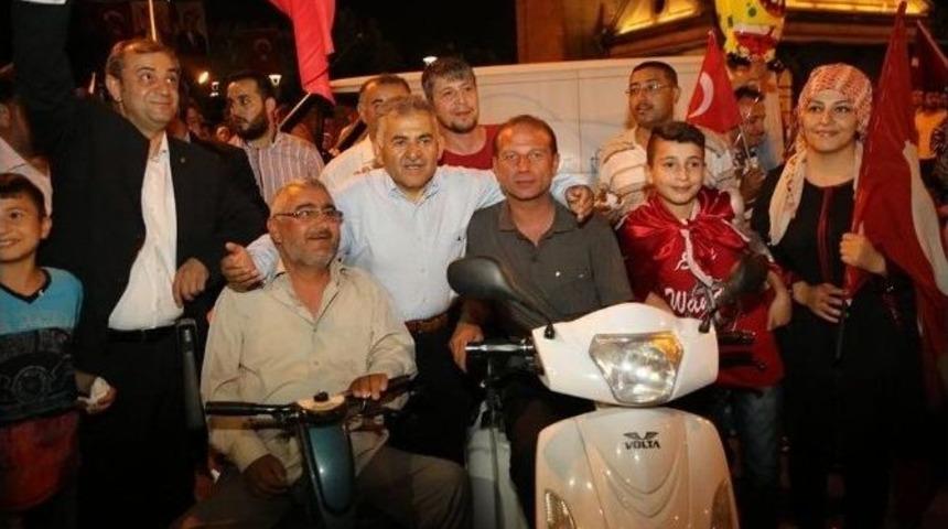 Başkan B&uuml;y&uuml;kkılı&ccedil; Basın Mensuplarına Teşekk&uuml;r Etti