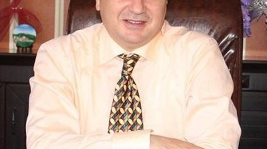 A&ccedil;ığa Alınan Kaymakam Kafasına Sıktı