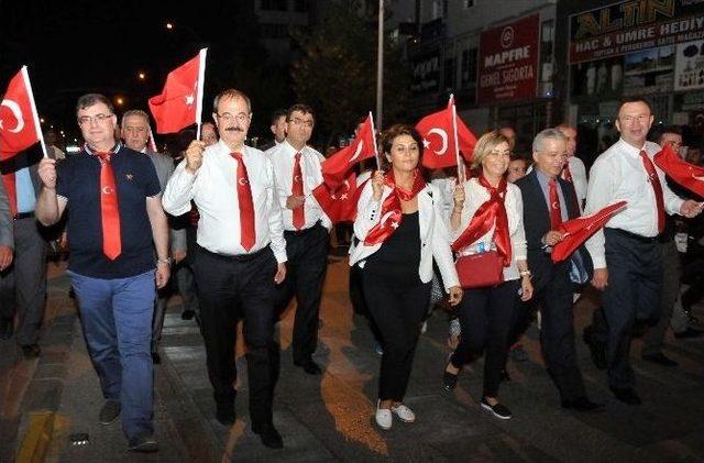 Gso Başkanı Konukoğlu: ‘’15 Temmuz Demokrasinin Temellerinin Ne Kadar Sağlam Olduğunun Gösterildiği Gündür’’