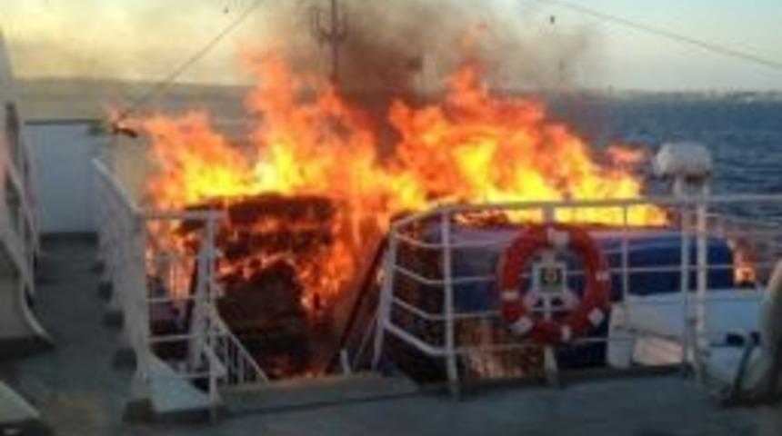 Saman Y&uuml;kl&uuml; Kamyon B&ouml;yle Yandı