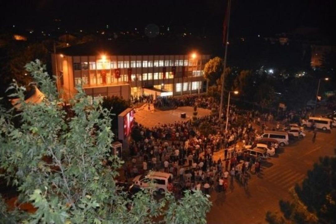 Gediz&rsquo;de Demokrasi Y&uuml;r&uuml;y&uuml;ş&uuml;