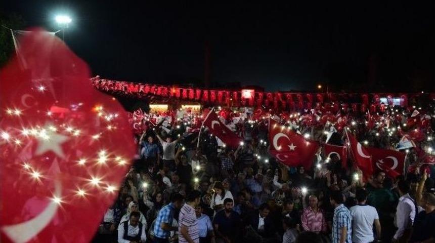 Başkan Okay: &ldquo;demokrasi N&ouml;beti İkinci Bir Emre Kadar S&uuml;recek&rdquo;