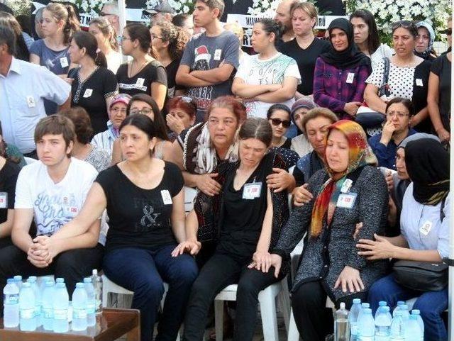 Gürcü Soyguncuların Şehit Ettiği Polis Son Yolculuğuna Uğurlanıyor