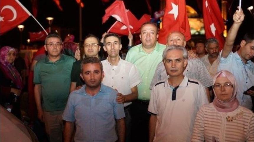 Kayseri Osb Darbe Girişimine Karşı Tek Y&uuml;rek Oldu