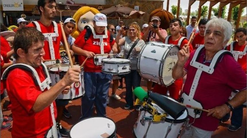 Zi&ccedil;ev, Expo 2016 Antalya&rsquo;da Eğlendi