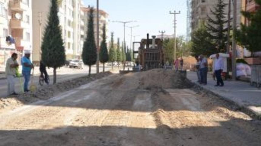 Ereğli Belediyesi Sıcak Asfalt &Ccedil;alışmalarını S&uuml;rd&uuml;r&uuml;yor