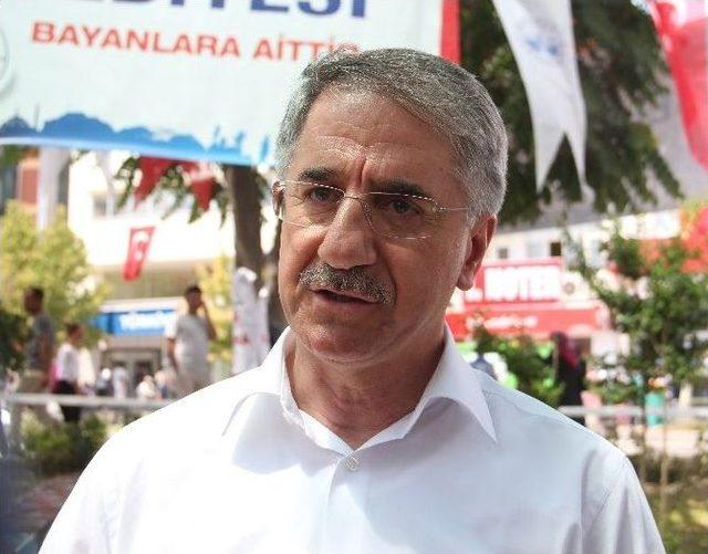 Elazığ’da Demokrasi Nöbeti Sürüyor