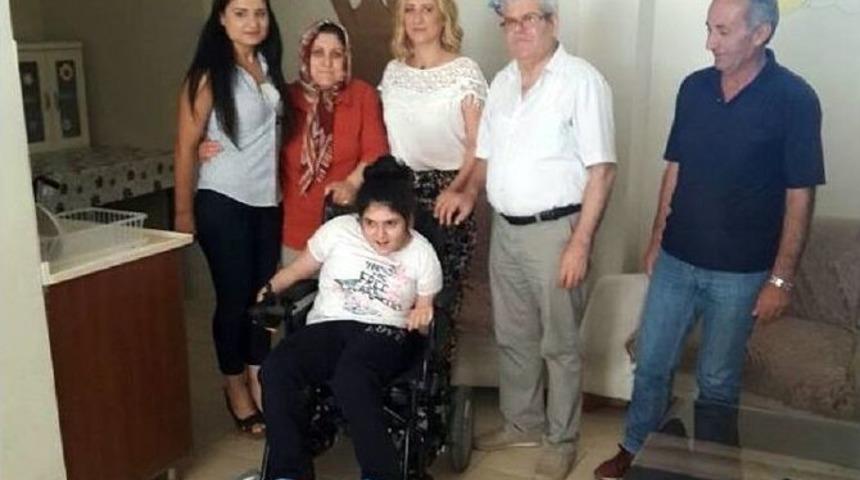 Ak&uuml;l&uuml; Tekerlekli Sandalyeler Sahiplerini Buldu