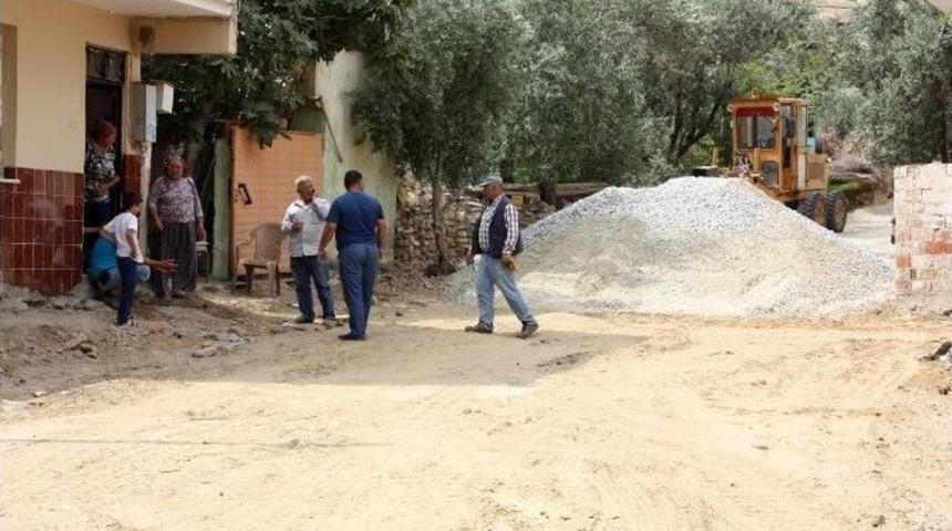 Alaşehir Belediyesi Hizmetlerini Aralıksız S&uuml;rd&uuml;r&uuml;yor