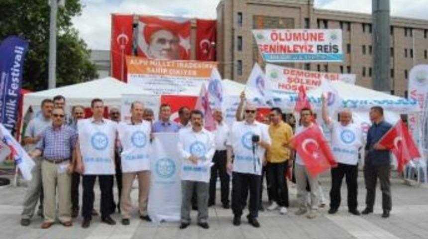 Eskişehir&rsquo;de Darbe Girişimine Tepkiler S&uuml;r&uuml;yor