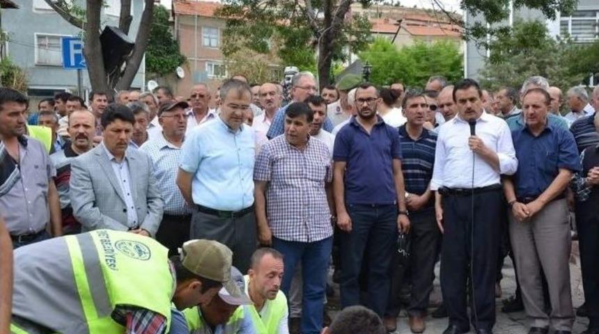 Emet&rsquo;te Ş&uuml;k&uuml;r Kurbanı Kesildi