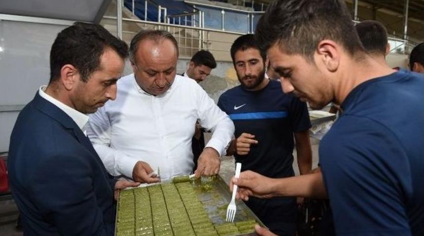 Başkan Babaş, Kastamonuspor&rsquo;un Antrenmanını Ziyaret Etti