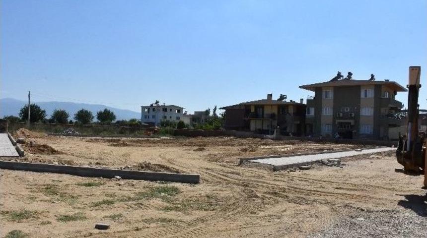Nazilli&rsquo;de Yeni Park İnşaatları S&uuml;r&uuml;yor