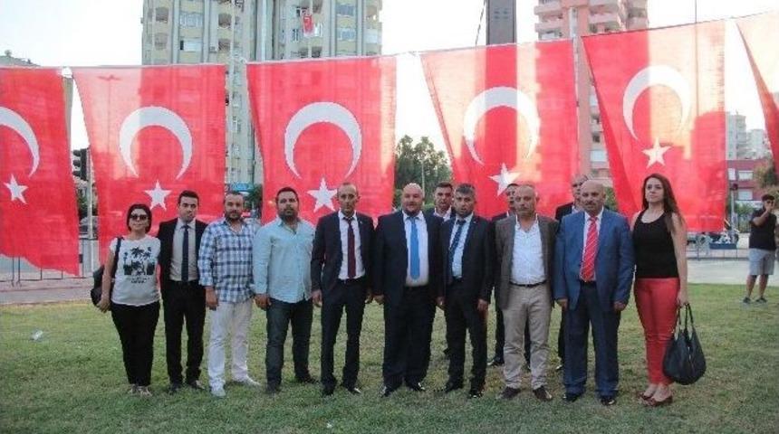 Adana&rsquo;da Darbe Girişimi Protestoları S&uuml;r&uuml;yor