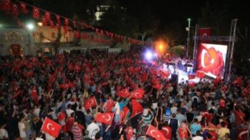 On Binler Yine Ey&uuml;p Sultan&rsquo;da