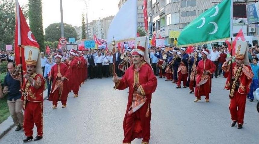 Elazığ&rsquo;da Mehteranlı Demokrasi Y&uuml;r&uuml;y&uuml;ş&uuml;