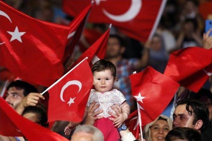 Antalya’da Demokrasi Nöbeti Devam Ediyor G1