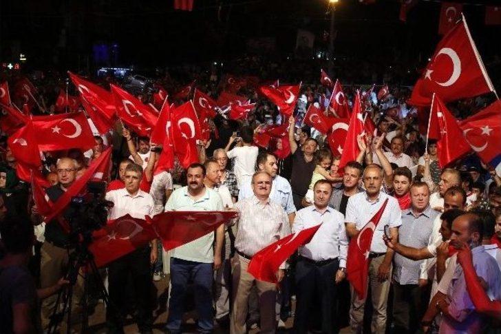 Antalya’da Demokrasi Nöbeti Devam Ediyor G2