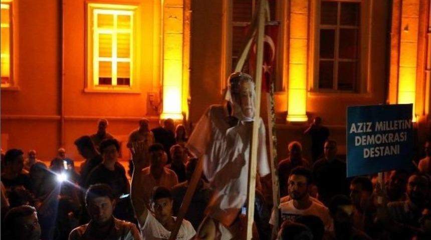 Önce Darağacına Astılar Sonra Yaktılar