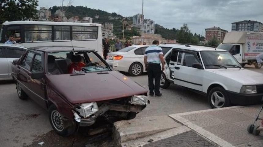 Fatsa&rsquo;da İki Ayrı Trafik Kazası: 4 Yaralı
