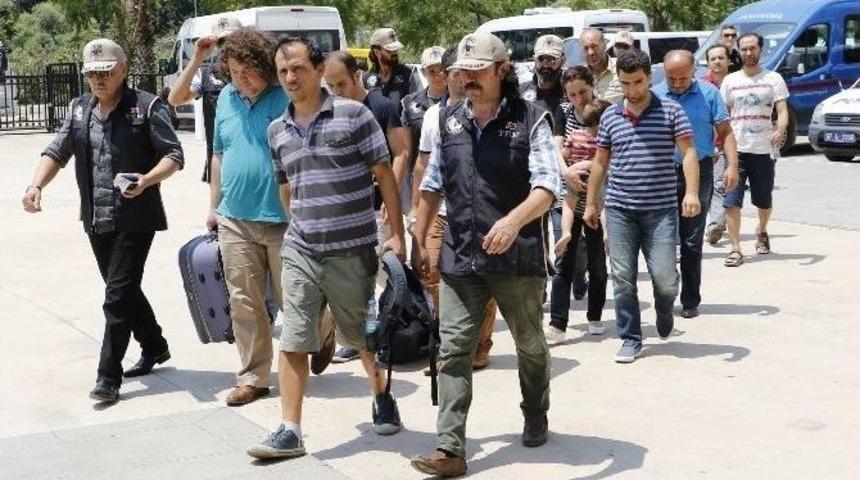 Antalya&rsquo;da 29 Hakim Ve Savcı Tutuklandı