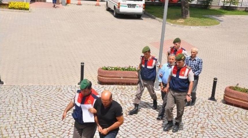 Salaya Engel Olmak İ&ccedil;in Caminin Elektriğini Kestiler