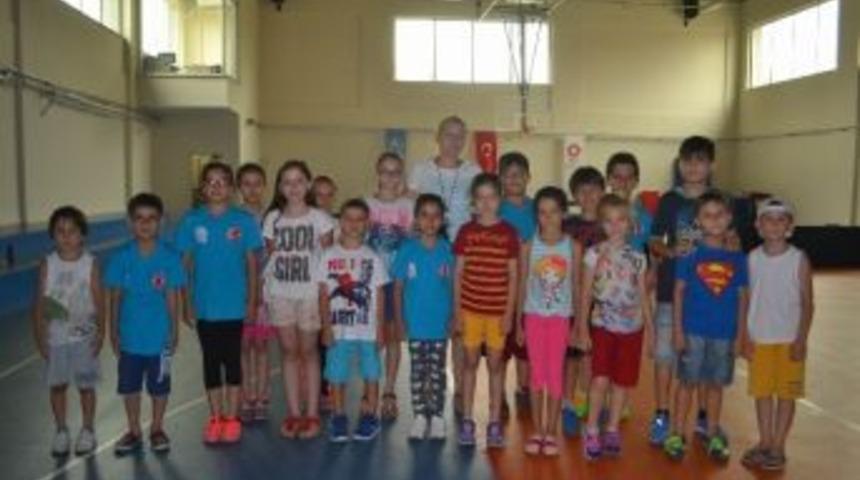 Atletizm Kursu &Ccedil;alışmaları Devam Ediyor