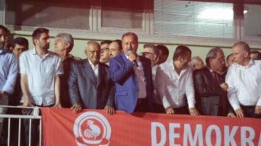 Başkan &Ouml;zer, &ldquo;denizli 15 Temmuz&rsquo;da, 15 Mayıs 1919&rsquo;daki M&uuml;cadeleyi G&ouml;stermiştir&rdquo;