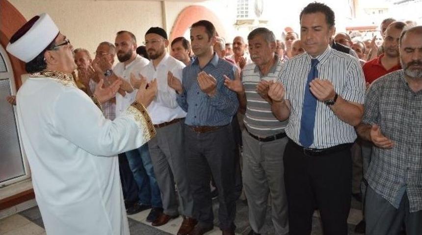 Niksar&rsquo;da Demokrasi Şehitleri İ&ccedil;in Gıyabi Cenaze Namazı