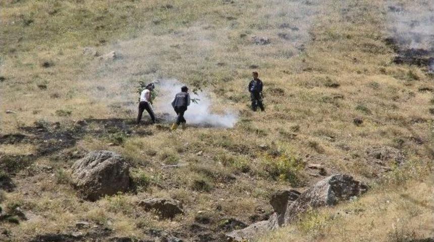 Hakkari&rsquo;de Anız Yangını