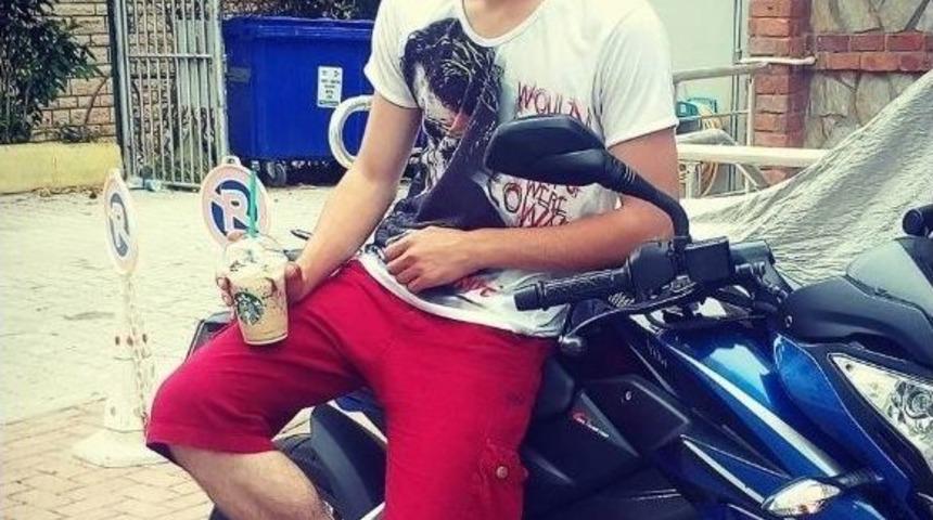 Kenan Sofuoğlu 20 Yaşındaki Gencin Cenazesine Katıldı.