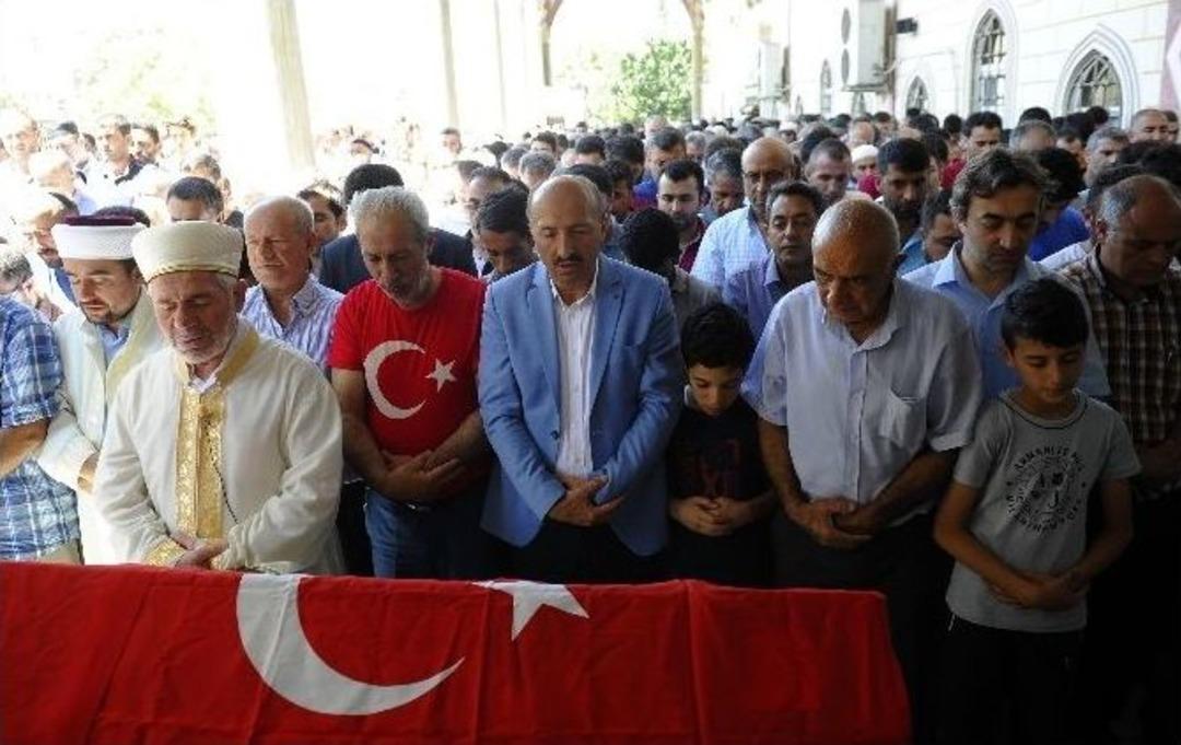 16 Yaşındaki Darbe Şehidi Engin Tilbe&ccedil;&rsquo;in Cenazesi Memleketine Uğurlandı