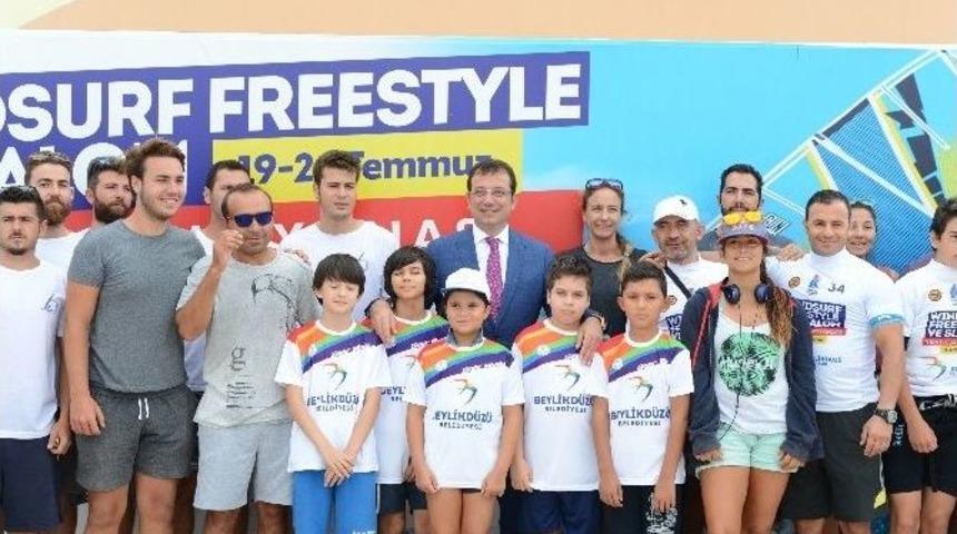 R&uuml;zgar S&ouml;rf&uuml;nde İlk G&uuml;n Heyecanı Geride Kaldı