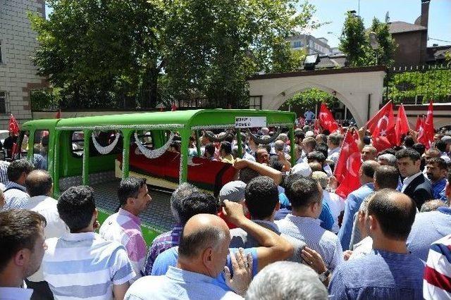 Darbe Şehidi Engin Tilbeç’in Cenazesi Malatya’ya Uğurlandı