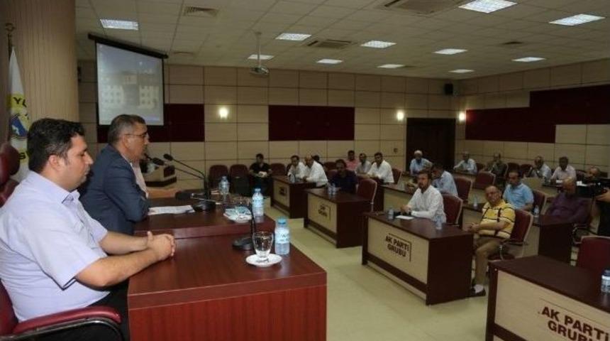 Y&uuml;reğir Belediye Meclisi Olağan&uuml;st&uuml; Toplanıp Darbeyi Kınadı