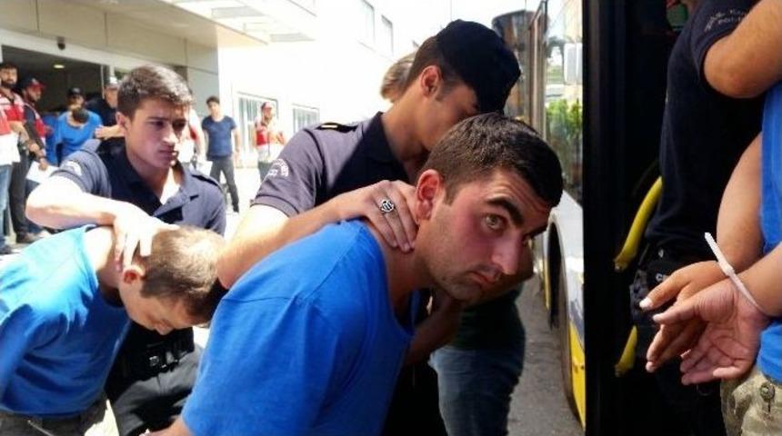 Ak Parti İstanbul İl Başkanlığı Binasını Basmaya &Ccedil;alışan Darbeci Hainler Adliyeye Sevk Edildi