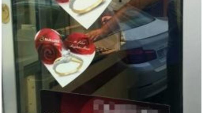 Tırnakçı Esnafın Dikkati Sayesinde Çaldığı 2 Bin Tl’lik Altın Zincirle Yakalandı