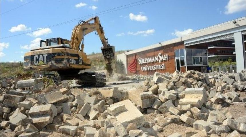 Paralel Devlet Yapılanması Tuzla S&uuml;leyman Şah &Uuml;niversitesi&rsquo;nde Hukukun &Uuml;st&uuml;nl&uuml;ğ&uuml;n&uuml; Yok Saydı