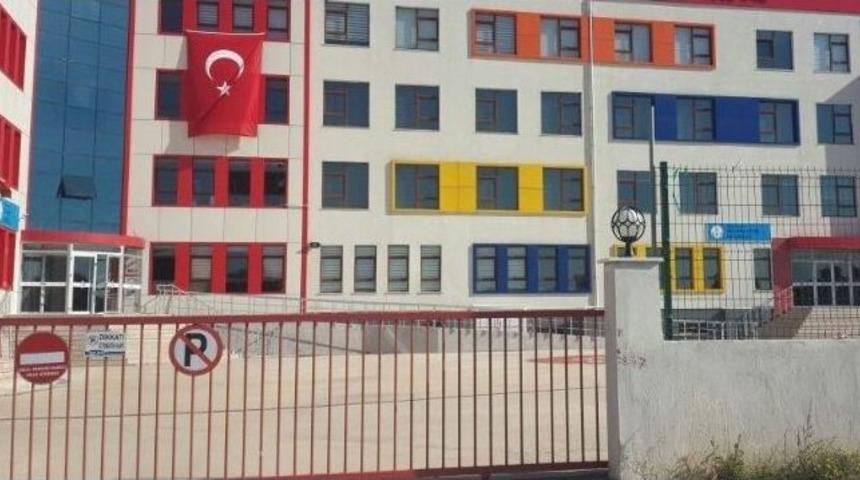 Biga&rsquo;da &Ouml;zel Bir Okulda Arama Başlatıldı
