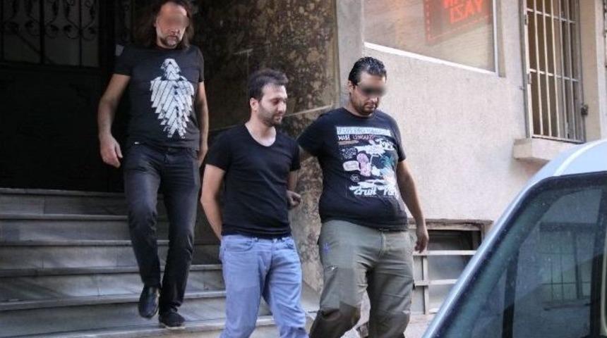 Donanmaya Ait Belgeleri İmha Etmek İsteyen Eski Teğmen G&ouml;zaltına Alındı