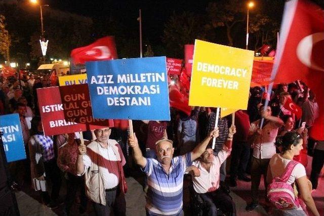 Tekirdağ’da Demokrasi Nöbeti 7. Gününde