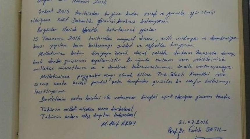 İstifasını Sunan Dekandan Duygulandıran Paylaşım